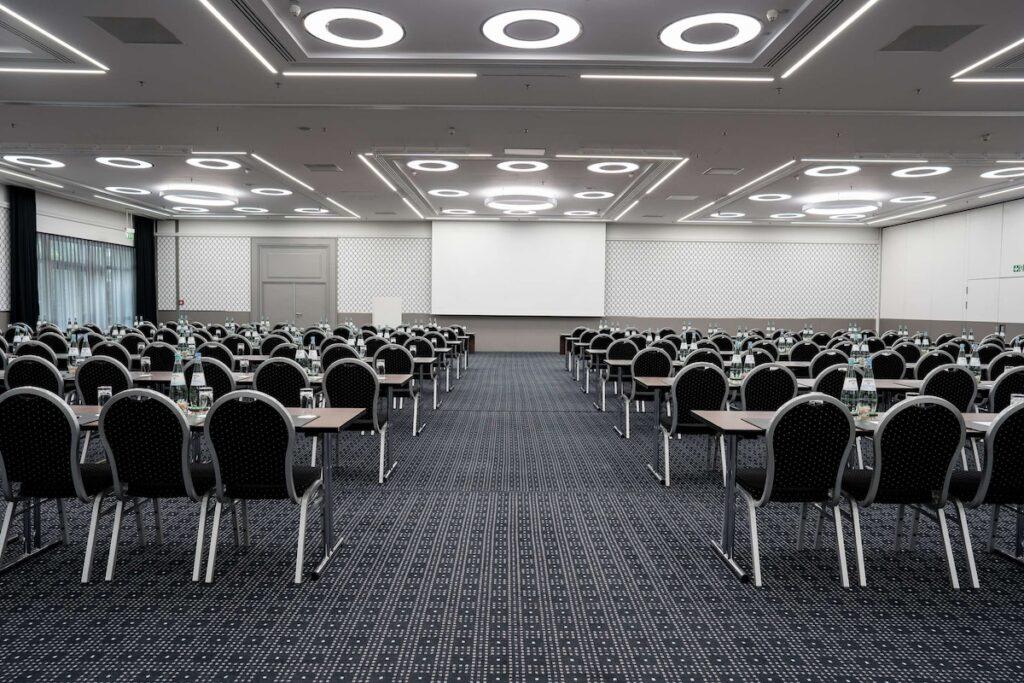 radisson-scandinavia-dusseldorf-1lieu1salle-meetings.jpg