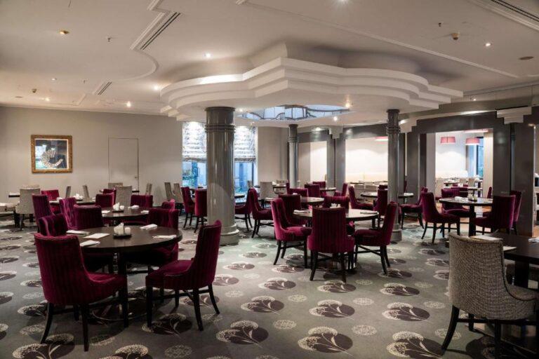 radisson-scandinavia-dusseldorf-1lieu1salle-seminaire.jpg
