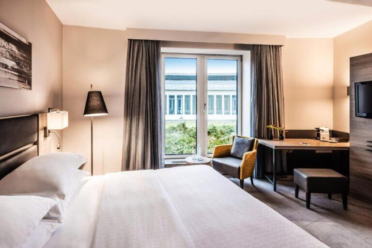 sheraton-dusseldorf-airport-1lieu1salle-event.jpg
