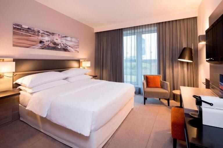 sheraton-dusseldorf-airport-1lieu1salle-events.jpg
