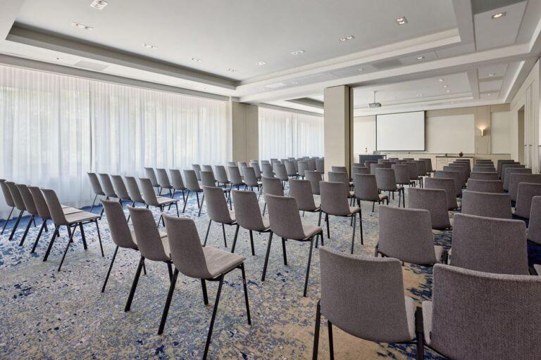 westin-grand-frankfurt-1lieu1salle-reunion.jpg