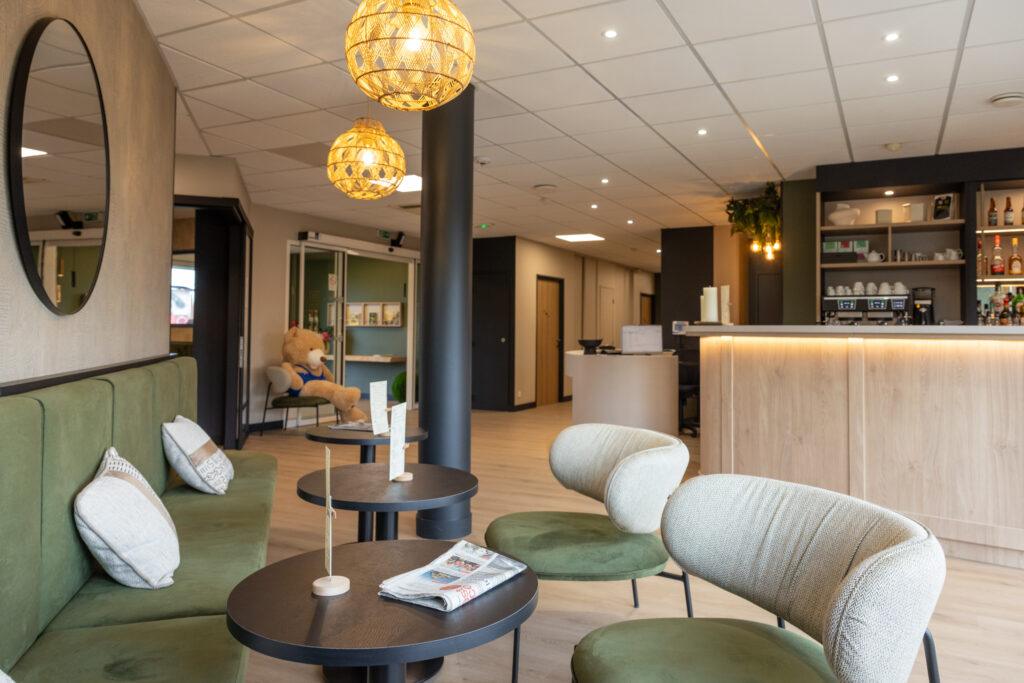 BritHotel-Bar-4.jpg