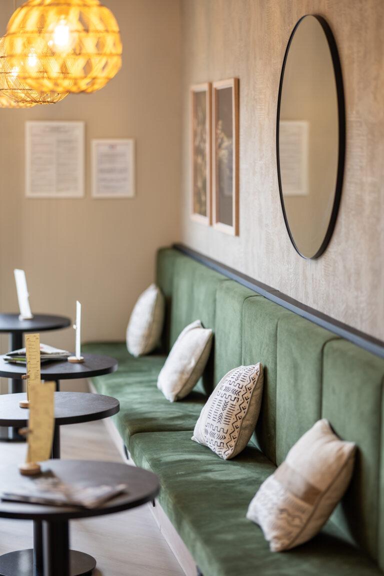 BritHotel-Bar-5.jpg