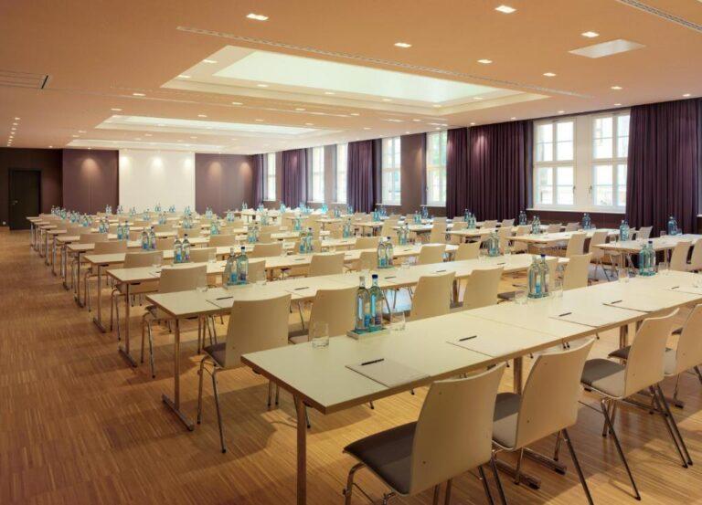 hyperion-dresden-1lieu1salle-reunion.jpg