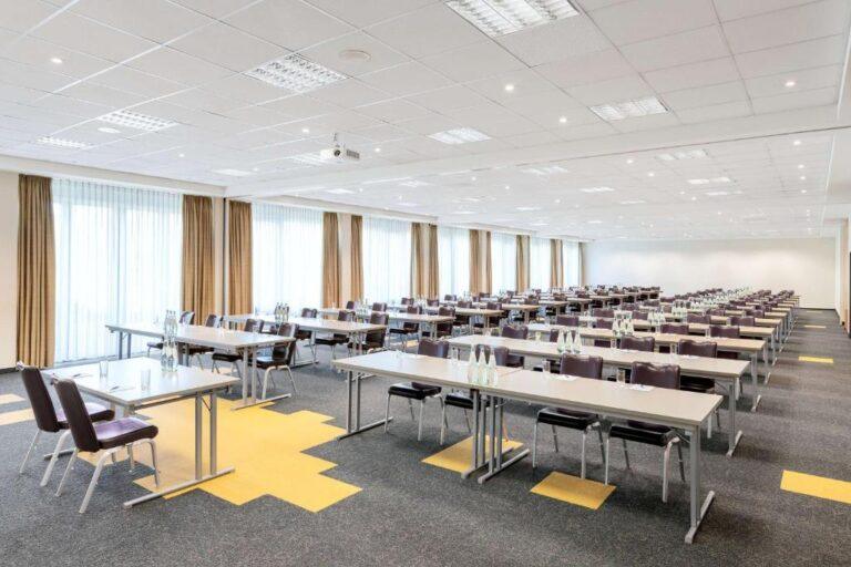 nh-leipzig-messe-1lieu1salle-meeting.jpg