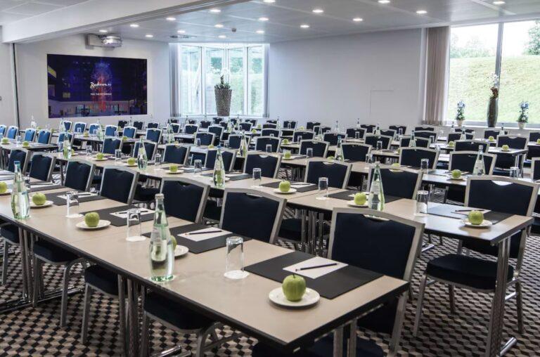 radisson-blu-karlsruhe-1lieu1salle-reunion.jpg