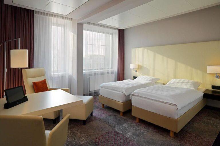 radisson-blu-leipzig-1lieu1salle-meeting.jpg