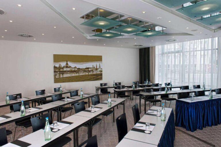 ramada-wyndham-dresden-1lieu1salle-reunions.jpg