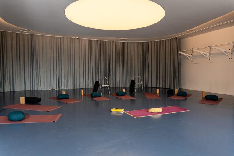 bp-horizon-yoga-002.jpg