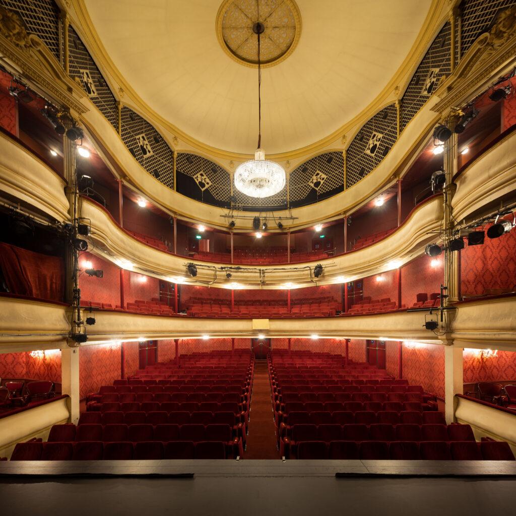 DimitriBourriau_TheatreMontparnasse2_2025.jpg