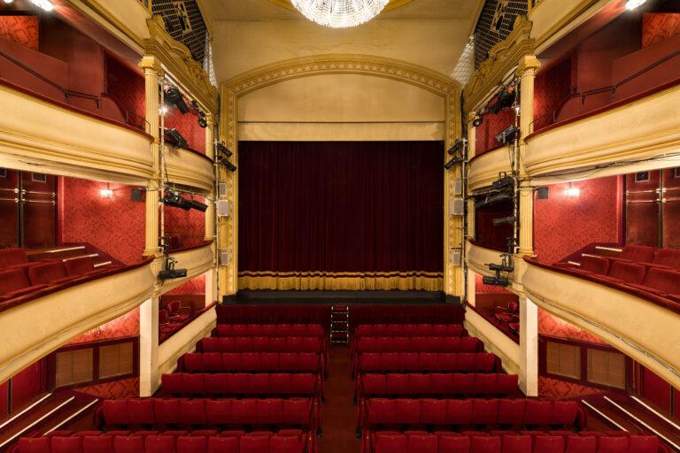 DimitriBourriau_TheatreMontparnasse5_2025.jpg