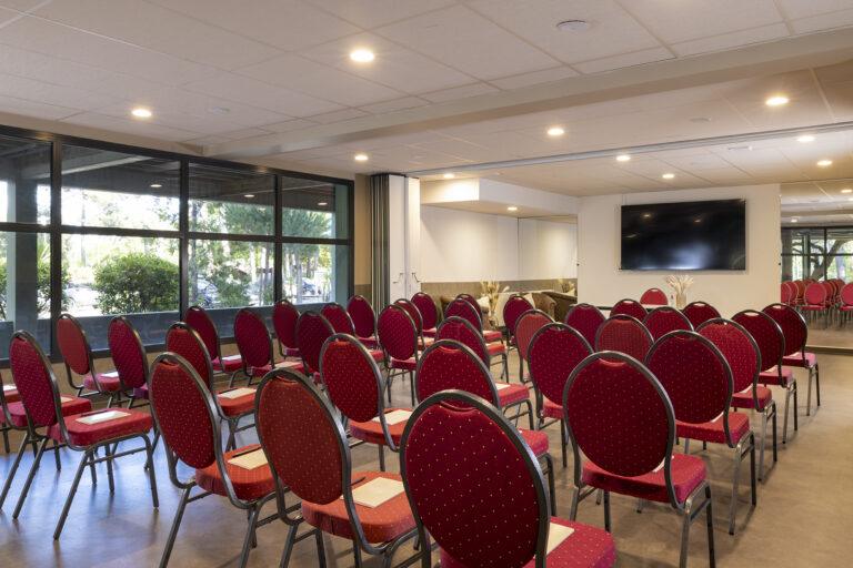 Salle-Banc-DArguin-T.jpg