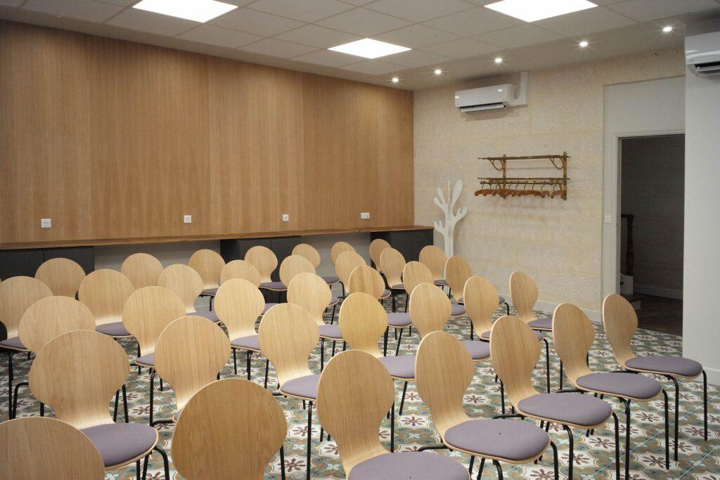 SEMI-XL-THEATRE.jpg