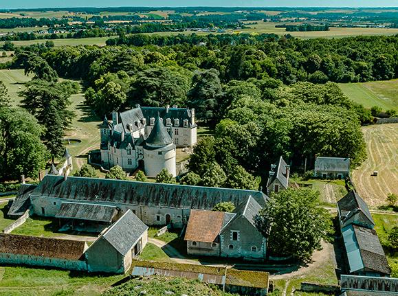 Chateau-de-Paviers-ext.jpg