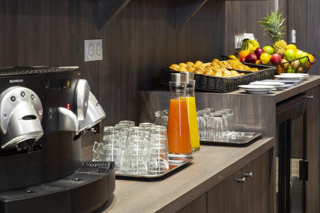 PauseCafe-1.jpg