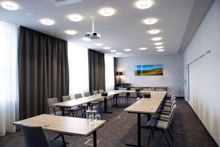 bw-fellbach-stuttgart-1lieu1salle-reunion.jpg