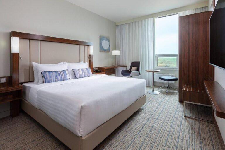 courtyard-marriott-keflavik-1lieu1salle-reunion.jpg