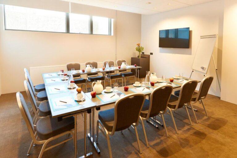 fosshotel-husavik-1lieu1salle-meetings.jpg