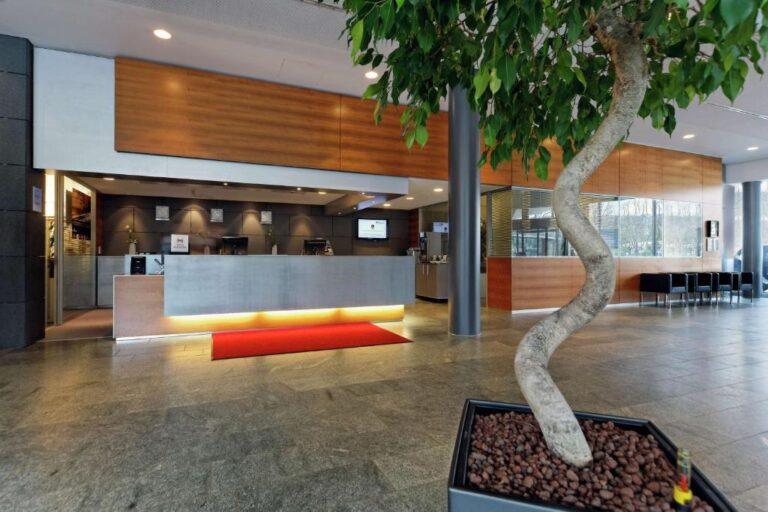 hilton-garden-stuttgart-neckarpark-1lieu1salle-evenements.jpg