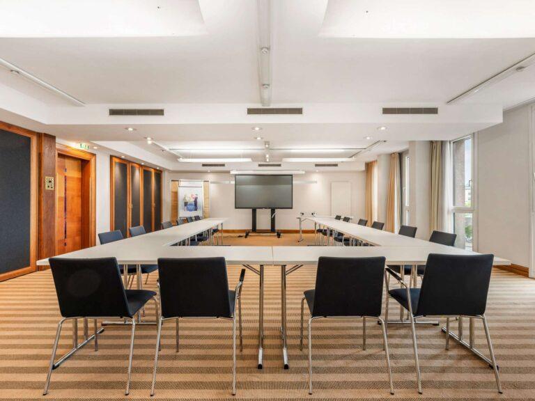 novotel-freiburg-konzerthaus-1lieu1salle-meeting.jpg
