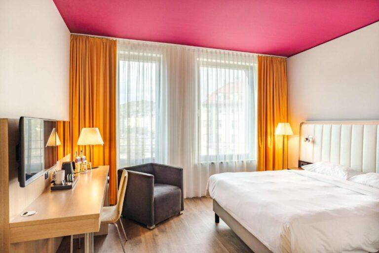 park-inn-radisson-stuttgart-1lieu1salle-event.jpg