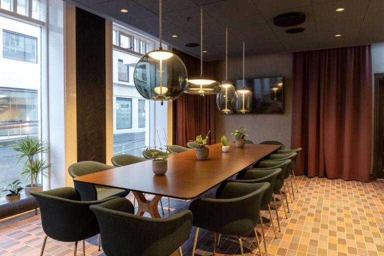 radisson-blu-1919-1lieu1salle-meetings.jpg