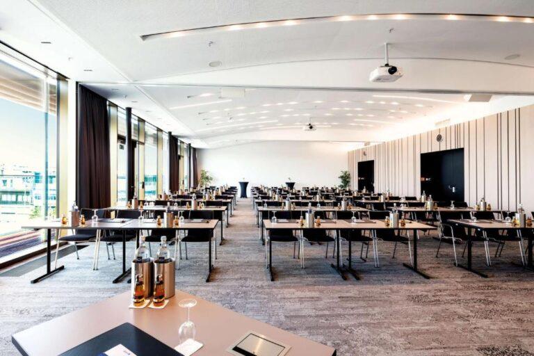 radisson-blu-mannheim-1lieu1salle-meetings.jpg
