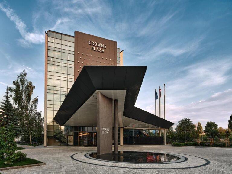 crowne-plaza-sofia-1lieu1salle-conference.jpg