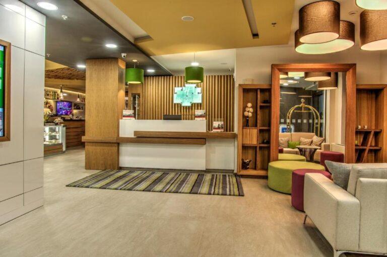 holiday-inn-plovdiv-1lieu1salle-evenements.jpg