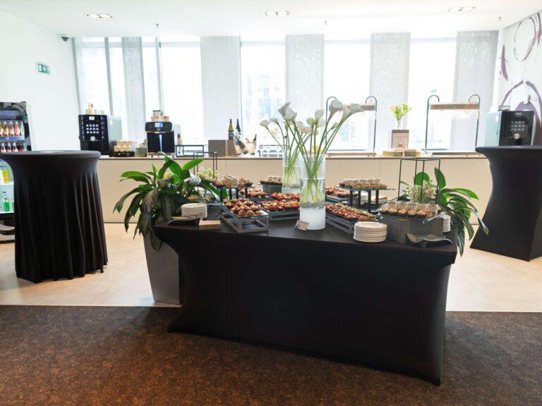 novotel-sofia-1lieu1salle-meetings.jpg