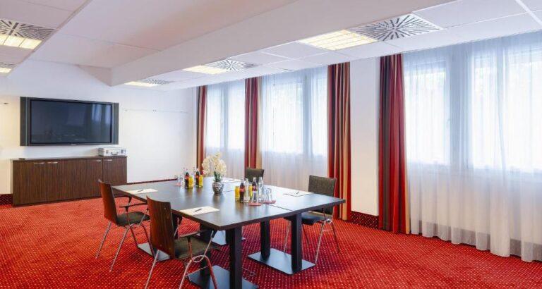 plaza-inn-amedia-wien-1lieu1salle-reunions.jpg