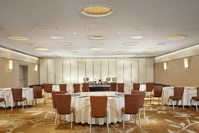 ritz-carlton-vienna-1lieu1salle-meetings.jpg