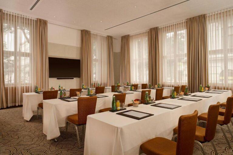 ritz-carlton-vienna-1lieu1salle-reunion.jpg