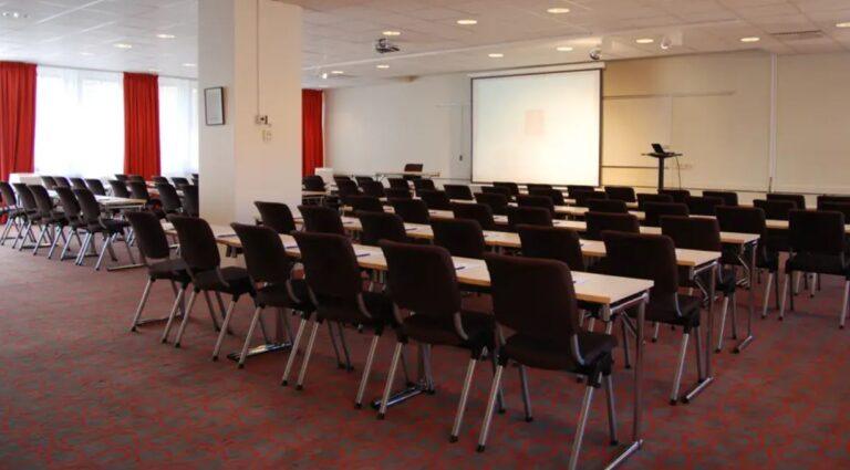 clarion-gillet-1lieu1salle-meetings.jpg