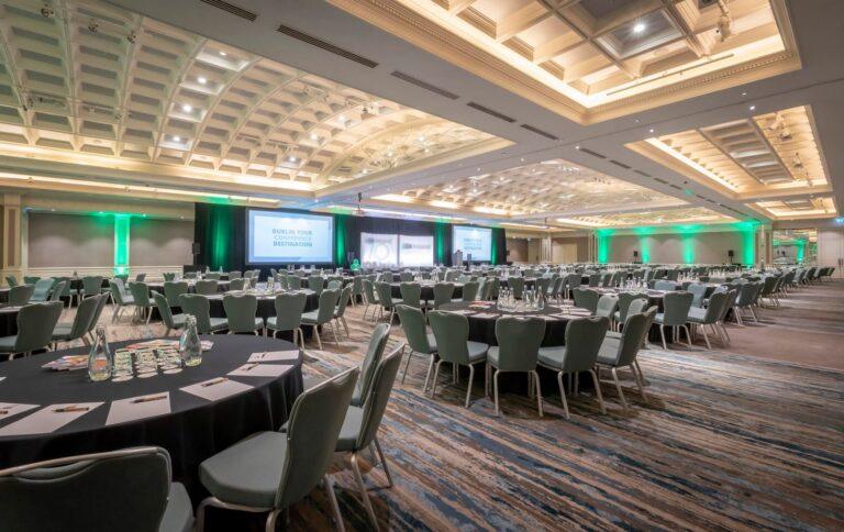 clayton-burlington-road-1lieu1salle-meetings.jpg
