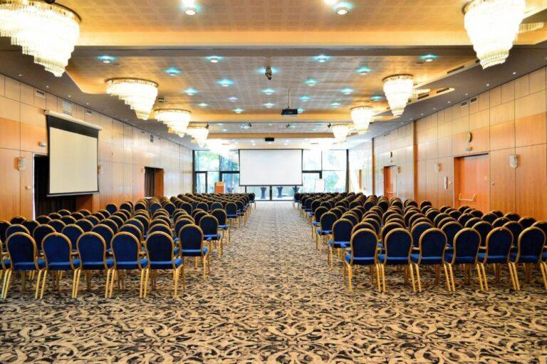 crowne-plaza-bucarest-1lieu1salle-meetings.jpg