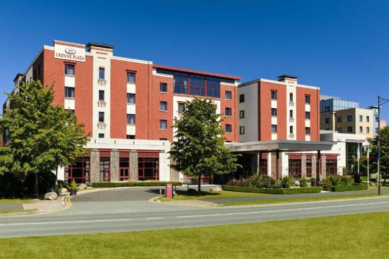 crowne-plaza-dublin-aeroport-1lieu1salle-evenement.jpg