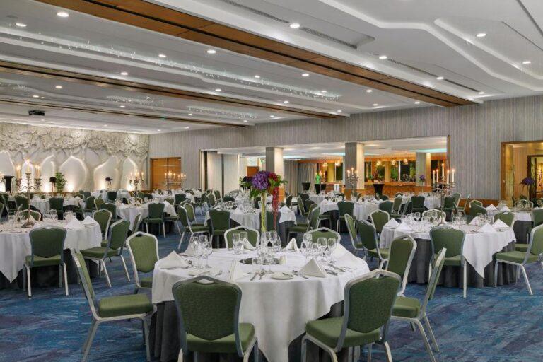 crowne-plaza-dublin-aeroport-1lieu1salle-reunions.jpg