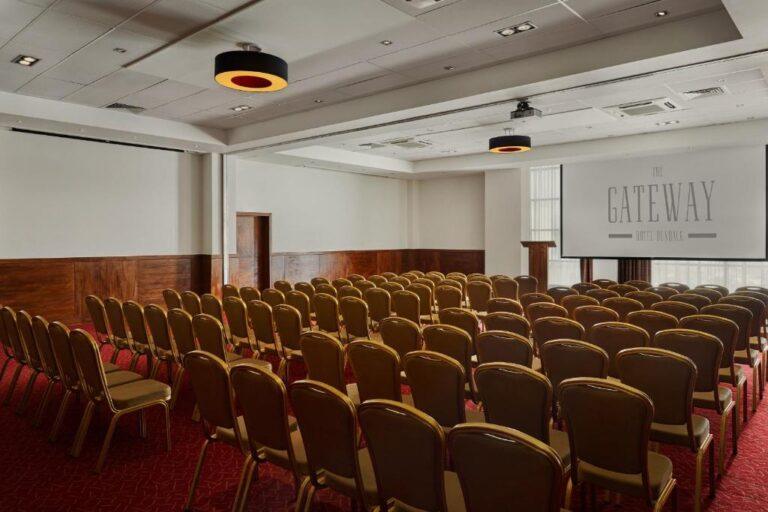 gateway-hotel-dundalk-1lieu1salle-meetings.jpg