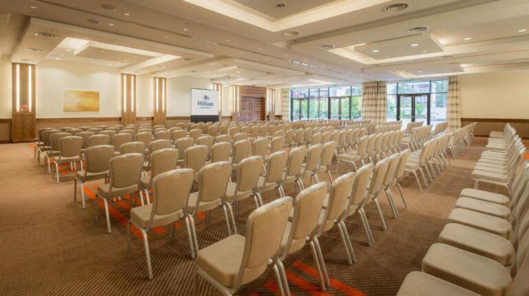 hilton-dublin-airport-1lieu1salle-reunion.jpg