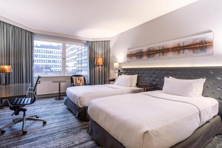 hilton-helsinki-strand-1lieu1salle-meeting.jpg