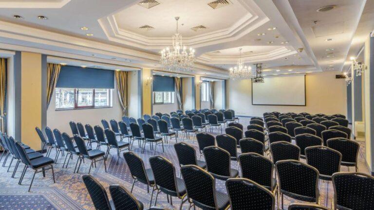 hilton-sibiu-1lieu1salle-meetings.jpg