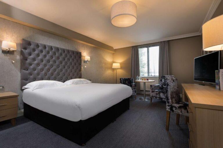 park-inn-shannon-airport-1lieu1salle-event.jpg