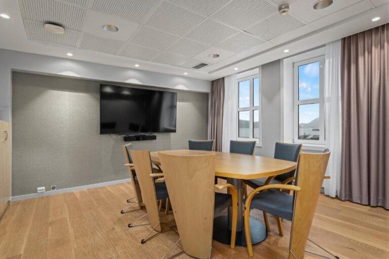 quality-hotel-alesund-1lieu1salle-reunions.jpg