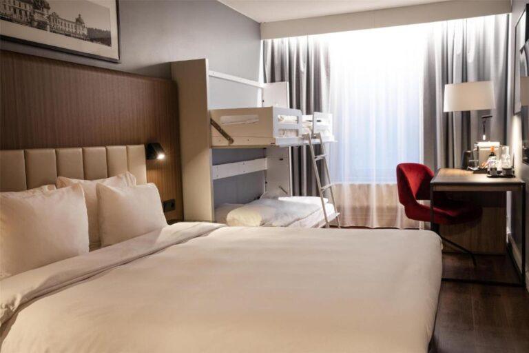 radisson-blu-arlandia-1lieu1salle-evenements.jpg