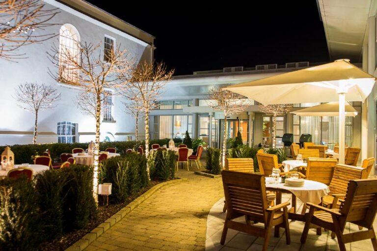 radisson-blu-cork-1lieu1salle-seminaire.jpg