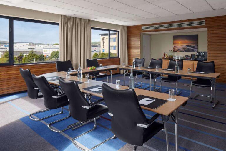 radisson-blu-letterkenny-1lieu1salle-reunion.jpg