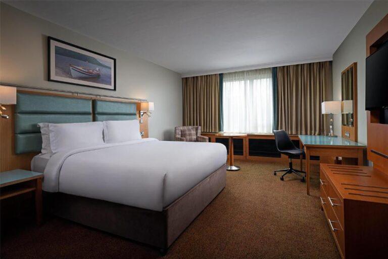 radisson-blu-limerick-1lieu1salle-evenements.jpg