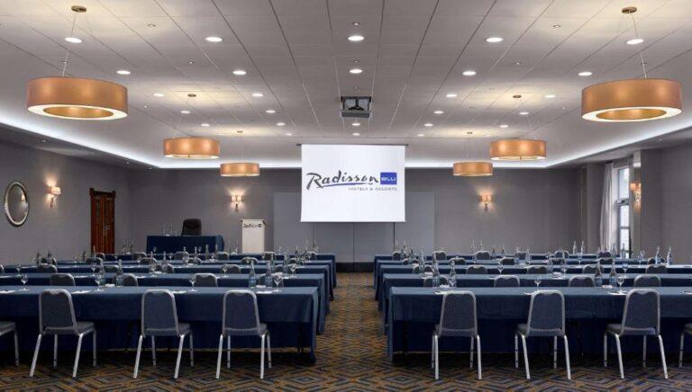 radisson-blu-limerick-1lieu1salle-meetings.jpg
