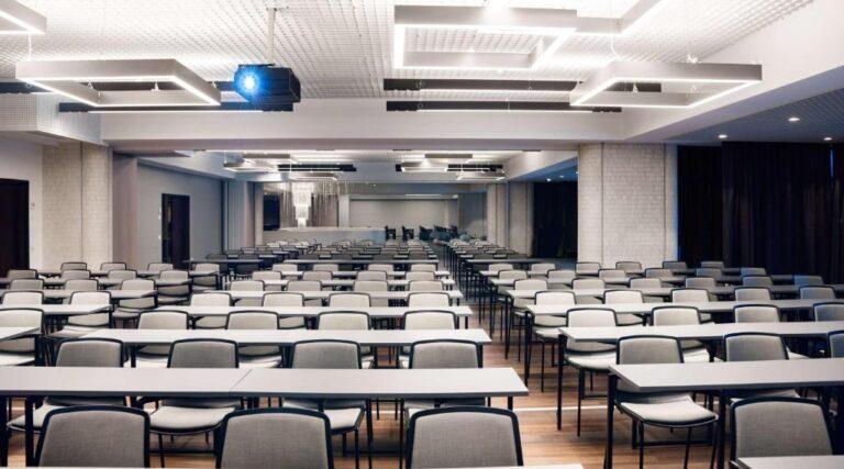 radisson-blu-marina-palace-turku-1lieu1salle-meetings.jpg